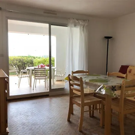 Magnifique T2 En Bord De Mer, 4 Couchages, Terrasse, Parking, A Pied, Proche Commerces Et Aqualand - Fr-1-81-56