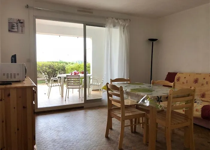 Magnifique T2 En Bord De Mer, 4 Couchages, Terrasse, Parking, A Pied, Proche Commerces Et Aqualand - Fr-1-81-56